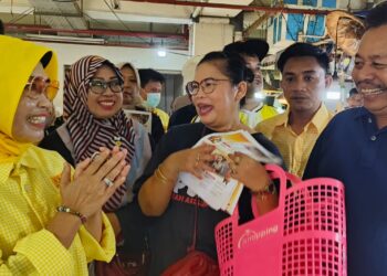 Kunjungi Pasar Rawa Indah
