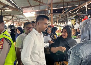 Sutomo -Nasrullah kunjungi pasar Rawah Indah