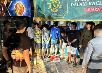 Tim gabungan Polres Bontang lakukan razia narkoba di Loktuan (Foto Ist)