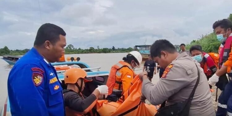 Seorang nahkoda kapal Tugboat Bella 1, Alman (36), ditemukan meninggal dunia (Foto Ist)