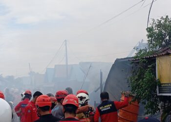 Kebakaran di Gang Tipalayo, RT 11, Kelurahan Berbas Pantai, Bontang