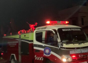 Korsleting Listrik di Tanjung Laut Indah, Akhirnya Dipadamkan