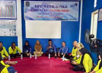 Kelurahan Satimpo, menggelar rapat pertemuan dalam rangka penyusunan Rencana Kerja Masyarakat (RKM) tahun 2025 (Foto Ayb)
