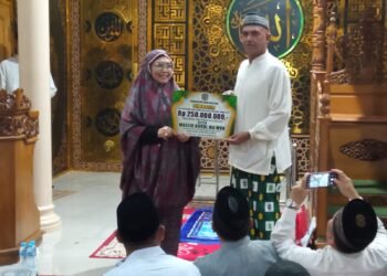 Walikota Bontang Salurkan Bantuan Rp250 Juta untuk Masjid Nurul Ma'mun (Ist)