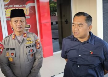 Kapolres Bontang, AKBP Alex Frestian Lumban Tobing, dan Kasat Reskrim Polres Bontang, AKP Hari Supranoto (Ayb)