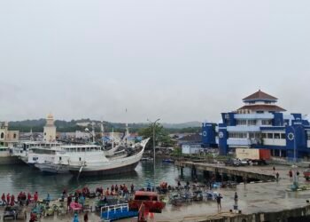 Pelabuhan Loktuan, Bontang Kaltim (Ayb)