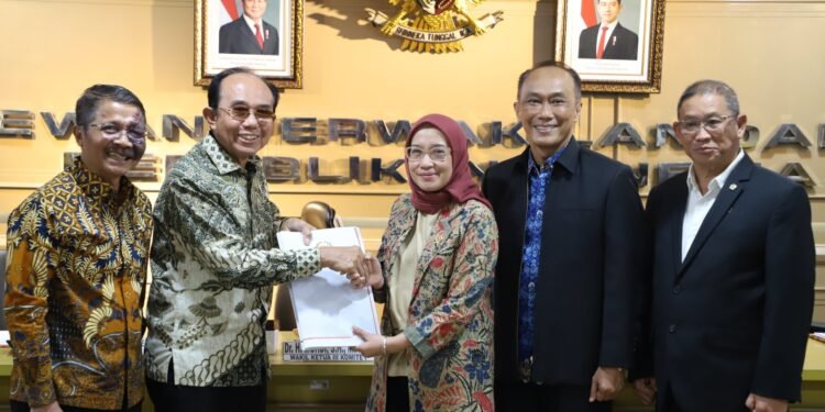 Ketua Komite I DPD RI, Andi Sofyan Hasdam, Sepakat Perkuat Reformasi Birokrasi. (Foto menpan.go.id )