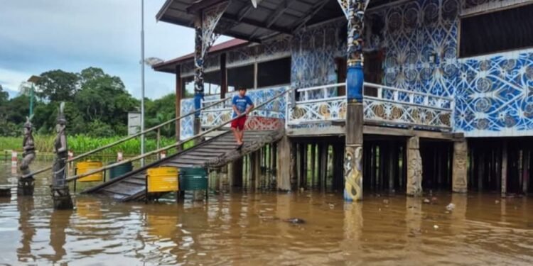 Banjir Melanda Beberapa Desa di Kecamatan Tabang, Kutai Kartanegara (Polsek Tabang)