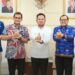 Gubernur Kaltim, Rudy Mas'ud (Harum), menerima kunjungan Deputi Direksi BPJS Kesehatan Wilayah VIII, Nuim Mubaraq, Kamis 17 April lalu. (Foto adpimprovkaltim)