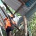 BPBD lakukan penanganan sementara rumah warga yang longsor. (Ist)