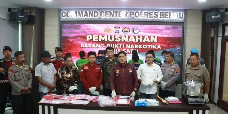 Polres Berau Musnahkan 1,5 Kilogram Sabu, Tegaskan Komitmen Perangi Narkoba. (Humas Polres Berau)