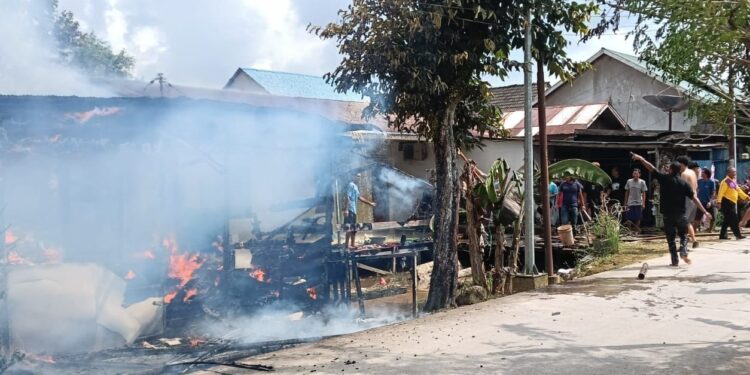 Samarinda Dilanda Kebakaran, 8 Bangunan Hangus Terbakar. (Ist)