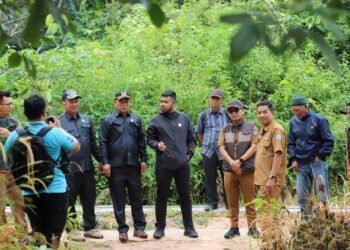 Komisi B DPRD Bontang kunjungi Pemakaman Umum (TPU) Kelurahan Lok Tuan