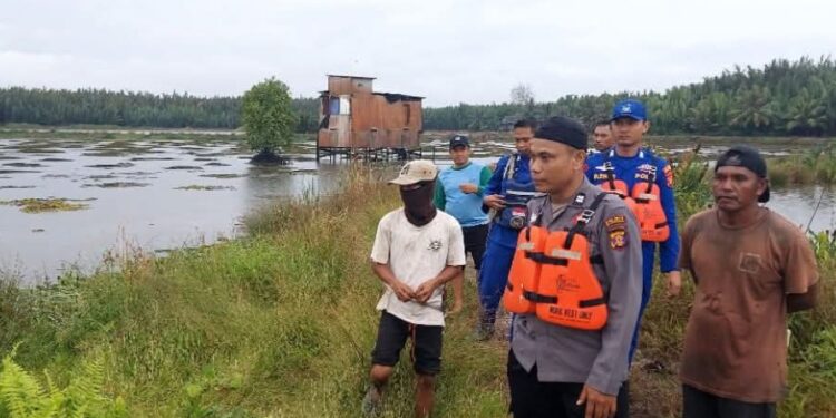 Kepolisian Sektor (Polsek) Anggana bergerak cepat menindaklanjuti laporan masyarakat terkait dugaan serangan buaya