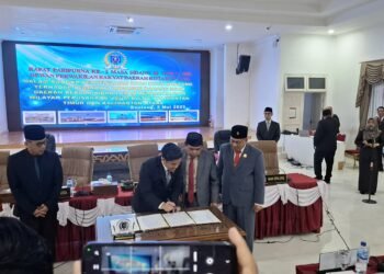 Rapat Paripurna DPRD Kota Bontang yang digelar pada Senin, 5 Mei 2025.