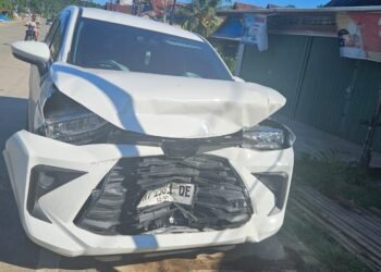 Kondisi mobil yang ditumpangi dua anggota DPRD Bontang terlibat kecelakaan