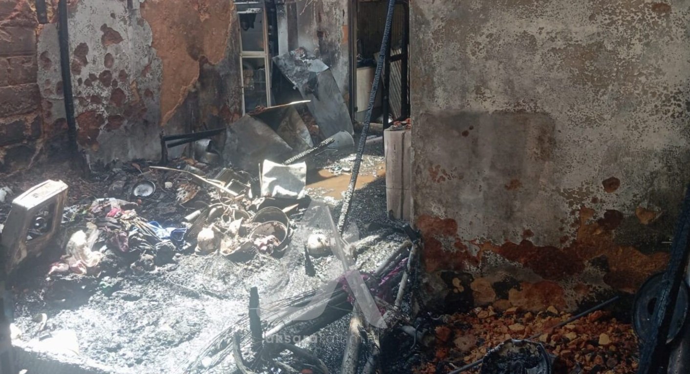 Kondisi rumah bagian dalam usai kebakaran