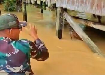 Bocah 3 Tahun Diduga Hanyut Terbawa Arus Banjir di Samarinda