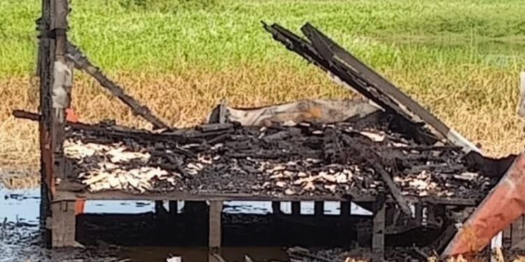 Kebakaran Hanguskan Gedung Walet di Muara Muntai Kukar