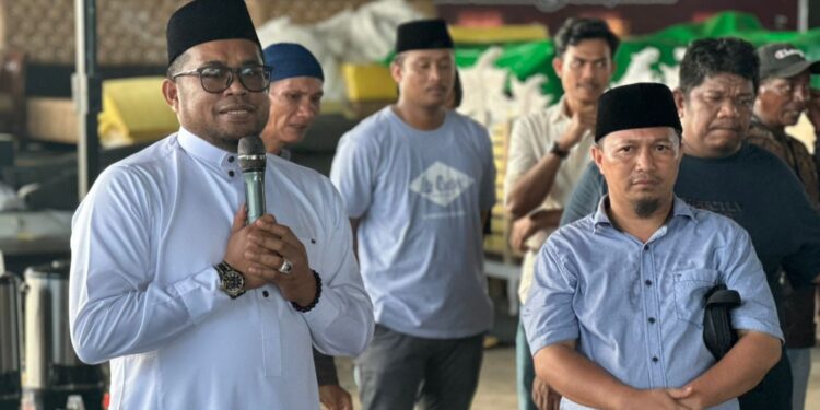 Kasmidi Bulang Kurban 16 Sapi, 900 Paket Daging Disalurkan ke Warga
