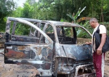 Kondisi mobil usai dilalap api di Bontang