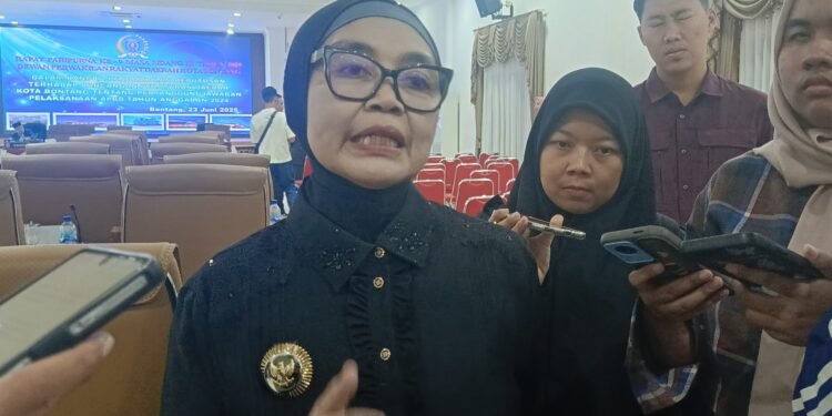 Wali Kota Bontang, Neni Moerniaeni