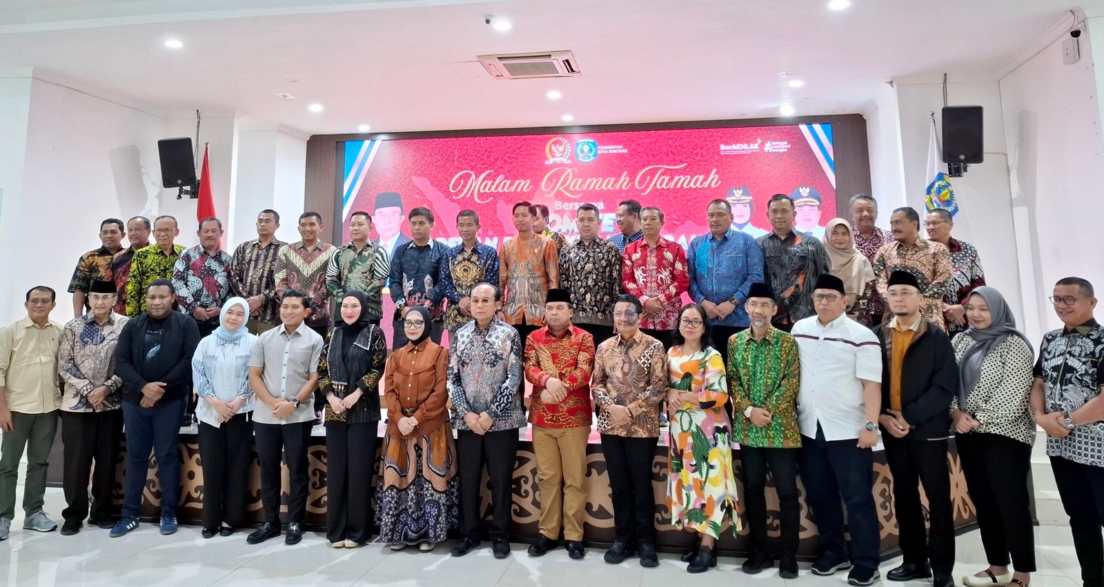 Foto bersama Komite I DPD RI dengan Pemkot Bontang