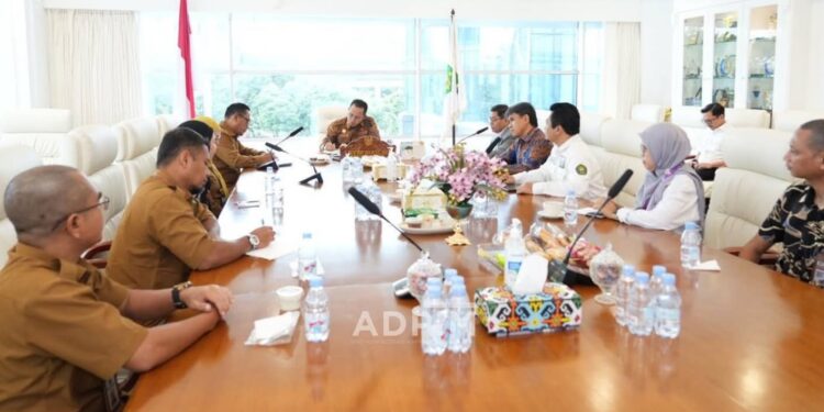 Gubernur Harum Minta Mahasiswa KKN Dukung Program Pembangunan Daerah