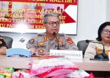 Konferensi Pers, Polda Kaltim Ungkap Kasus Beras Premium Oplosan