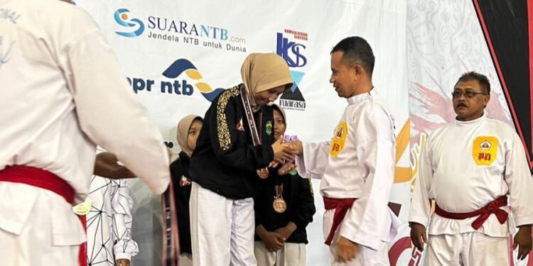 Ismah Alitah Idrus Raih Prestasi di Kejuaraan Internasional Perisai Diri XI di Lombok
