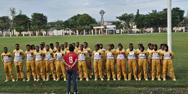 Paskibraka Bontang, latihan di Lapangan Bessai Berinta