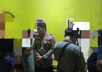 Polres Bontang lakukan ola TKP perempuan 23 tahun ditemukan tewas gantung diri