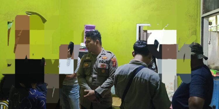 Polres Bontang lakukan ola TKP perempuan 23 tahun ditemukan tewas gantung diri