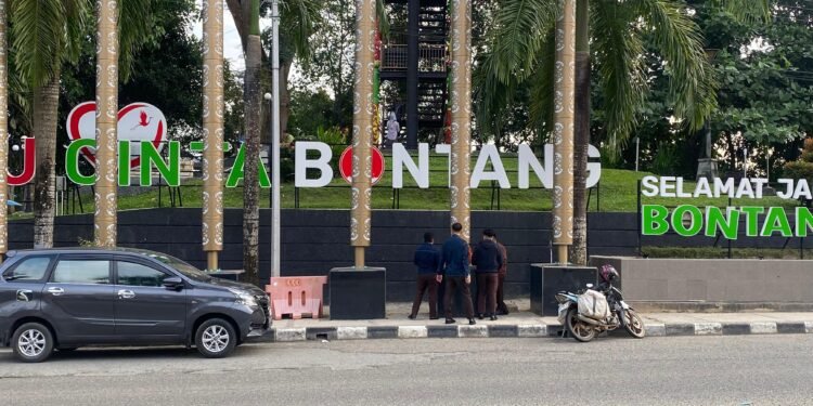 Terpantau, Kejari Bontang Telusuri Dugaan Masalah Proyek Tugu Selamat Datang