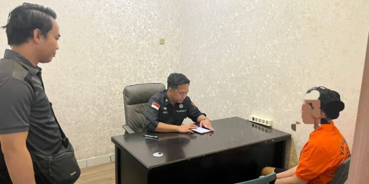 Polres Kutim Limpahkan Tersangka dan Barang Bukti Narkotika ke Kejaksaan