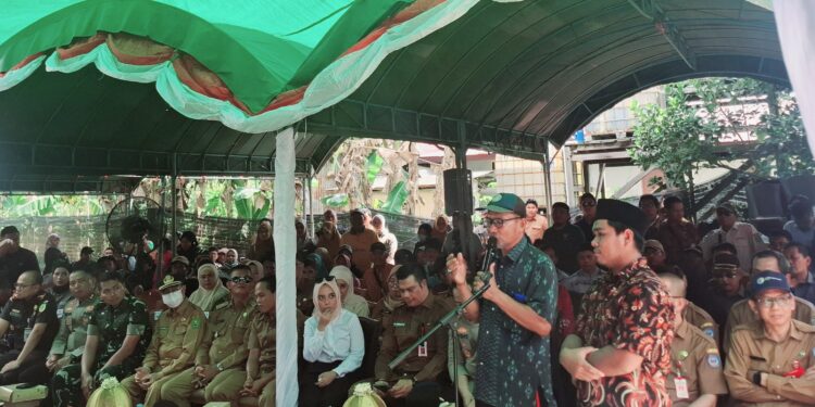 Sejumlah Warga sampaikan usulan ke Gubernur Kaltim Soal Polemik Kampung Sidrap