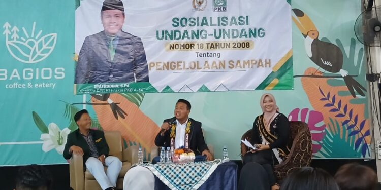 Legislator RI Komisi XII, Fraksi Partai KebangkitanBangsa (F-PKB), Syafruddin,