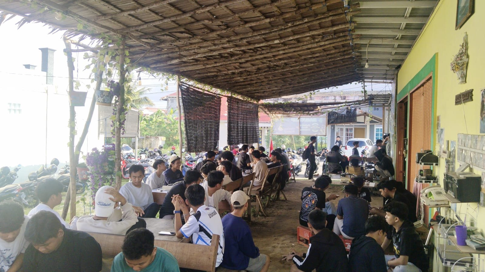 Peserta Turnamen E-Sports ML dan Free Fire