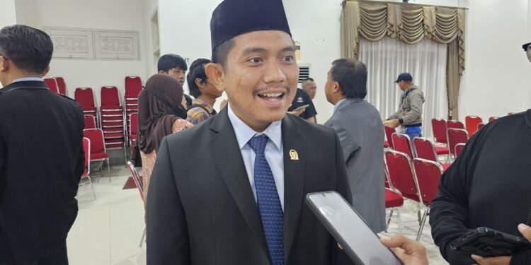 Andi Faizal Sofyan Hasdam, Ketua DPD Golkar Bontang