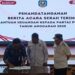 Penandatanganan serah terima bantuan keuangan kepada Partai Politik (Parpol)