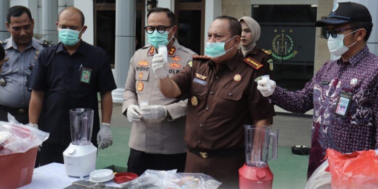Kejari Bontang Musnahkan 236,76 Gram Sabu dan Ratusan Barang Bukti Narkotika