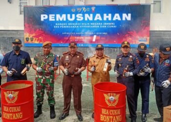 Bea Cukai Bontang Musnahkan Barang Ilegal
