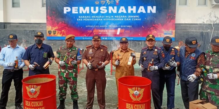 Bea Cukai Bontang Musnahkan Barang Ilegal