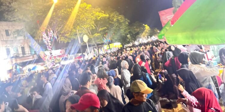 Ribuan Warga Padati Bontang City Carnaval 2025