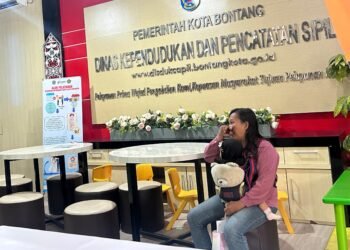 Ruang tunggu Disdukcapil Bontang