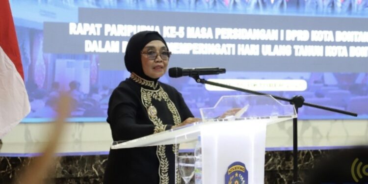Wali Kota Bontang Neni Moerniaeni
