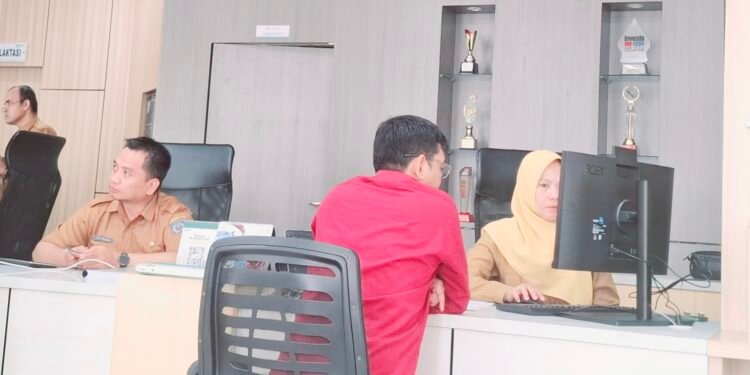 Pelayanan di Kantor DPMPTSP Bontang