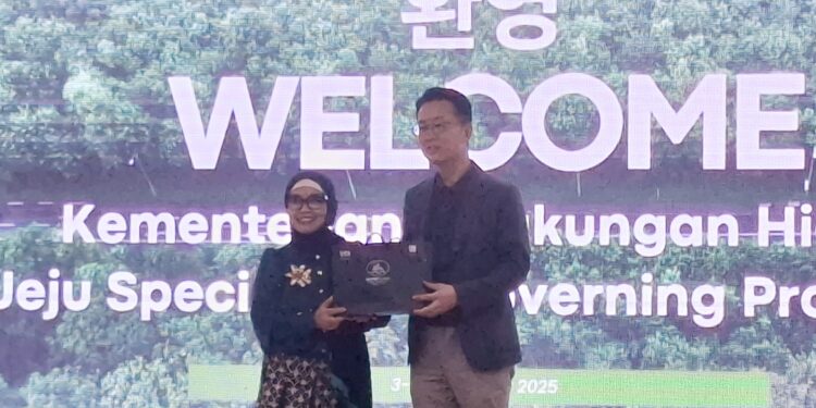 Wali Kota Bontang, Neni berikan kado ke Pemerintah Keju