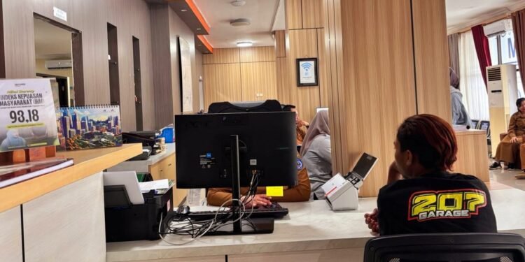 Pelayanan di Kantor DPMPTSP Bontang