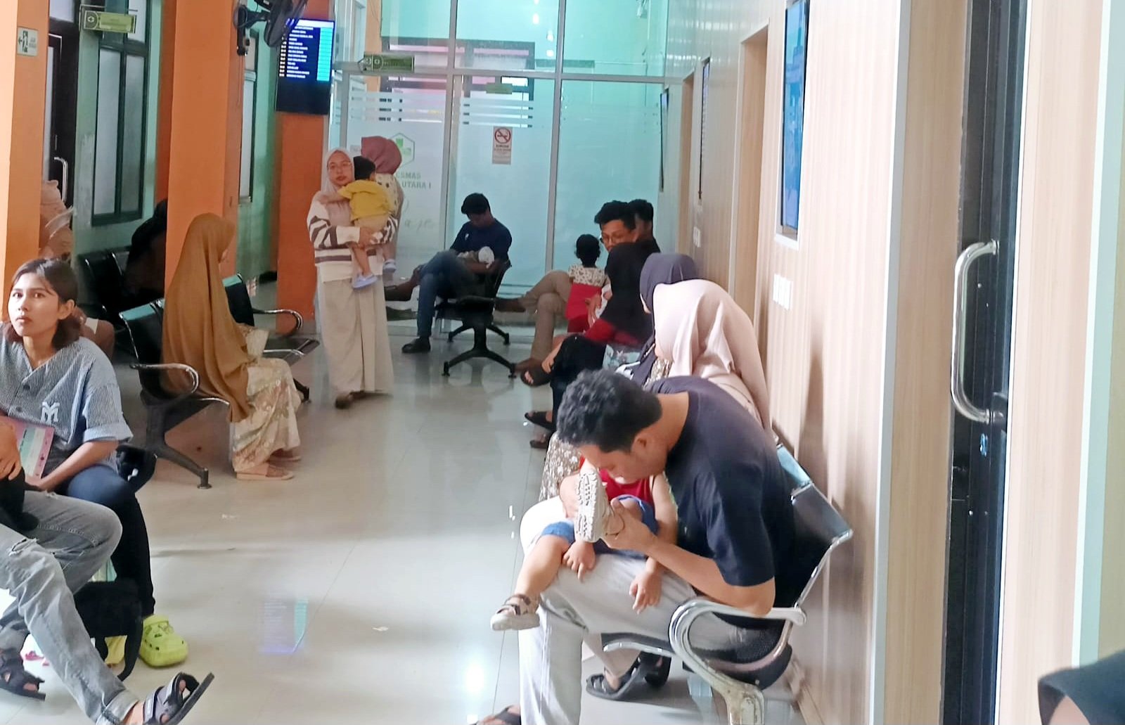 Kondisi di ruang tunggu pelayanan di Puskesmas Bontang Utara I
